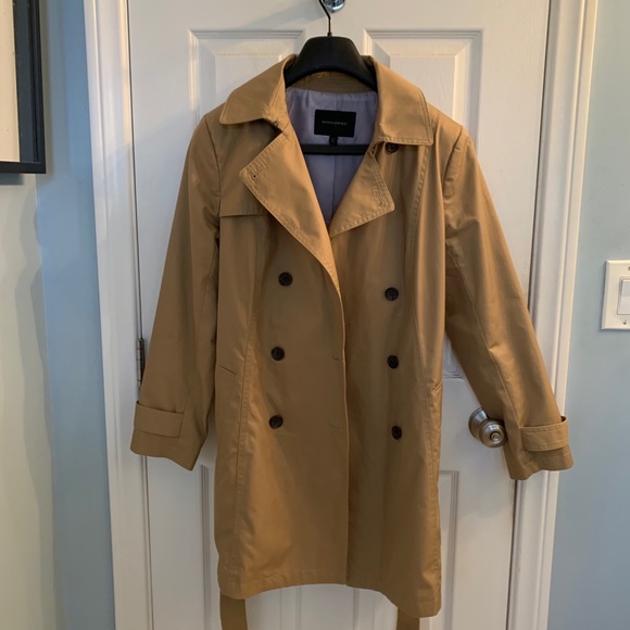 Banana Republic trench coat - Picture 1 of 2